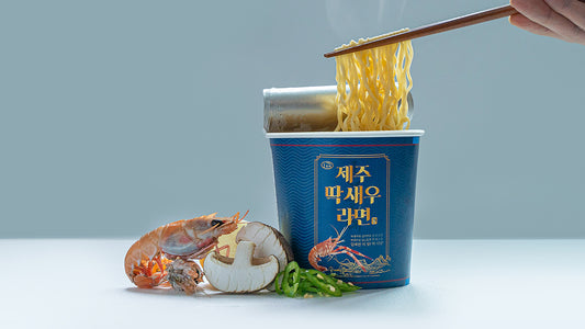 [제주 딱새우 라면 Jeju Red Banded Lobster in Spicy Korean Ramen] 컵라면 1박스 (12개입) / Cup Korean Ramen (1box, 12ea)